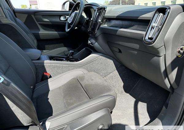 Volvo XC 40 cena 199900 przebieg: 9100, rok produkcji 2022 z Kościerzyna małe 562